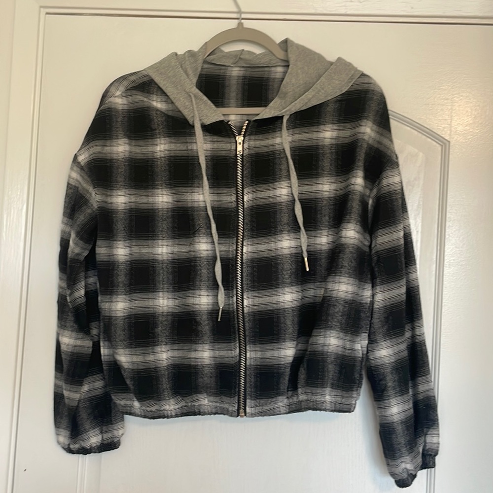 Cropped flannel jacket with grey hood